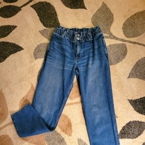 Hollister High Waisted Mom Jeans Size 9